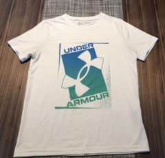 アンダーアーマーTシャツ　150男の子のサムネイル