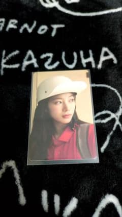 LE SSERAFIM トレカ KAZUHAのサムネイル