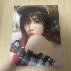渡邉理佐 1st写真集 無口 Risa Watanabeのサムネイル