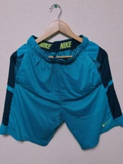 NIKE 半ズボンのサムネイル