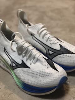 Mizuno NEOZENのサムネイル