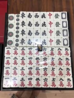 大きい麻雀牌のサムネイル