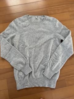 無印良品 ライトグレー ニットセーター　カシミヤ100%のサムネイル