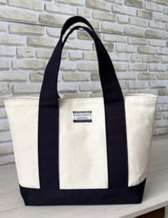 トートバッグ　ハンドメイド　帆布✖️異素材　 シンプル　底板付きのサムネイル