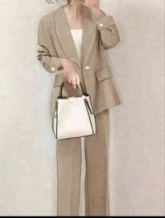 ピンクベージュ パンツセットアップのサムネイル
