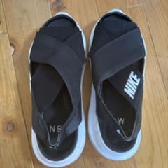 NIKEサンダルのサムネイル
