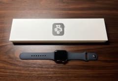 Apple Watch SE (第一世代)40mm グレー シリコンバンドのサムネイル
