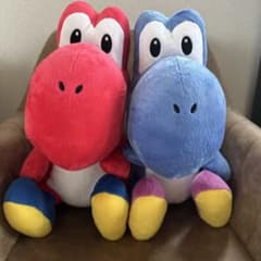 【スーパーマリオ 特大サイズぬいぐるみ おすわりヨッシー 2種セットのサムネイル