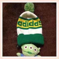 * 値下げ adidasニット帽のサムネイル