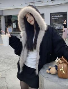 Shein ファーコート　ブラックのサムネイル