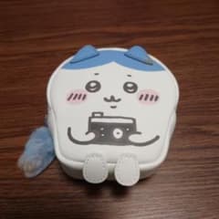ちいかわ 　ハチワレ　GU　ポーチ 新品未使用のサムネイル