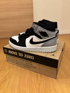 Nike Air Jordan 1 MID SE レディース　24.5cmのサムネイル