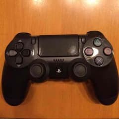 PS4 コントローラーのサムネイル