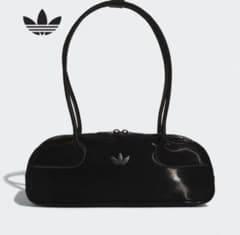 adidas オリジナルス エナメル調 ショルダーバッグ ブラックのサムネイル