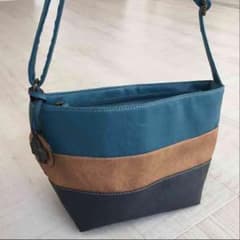 【マッキー★様専用】【美品】ショルダーバッグのサムネイル