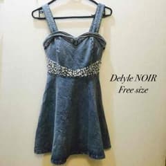 Delyle NOIR デニムビジューワンピースのサムネイル