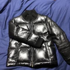 革のダウンジャケットのサムネイル