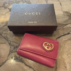 GUCCI ピンク ハート型ロゴ キーケースのサムネイル