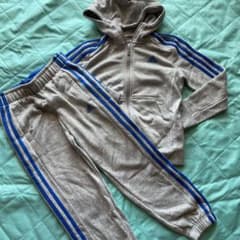 adidasセットアップ130センチのサムネイル