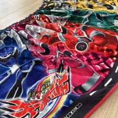 プール　戦隊キャラクター　タオルのサムネイル