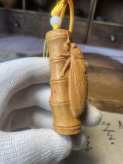 黄金檀木彫り 竹蝉 セミ 根付 ストラップ 高さ7cm 古美術 縁起物 置物