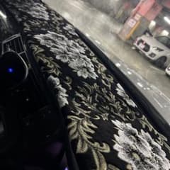 18クラウンダッシュボードマット黒桜 - メルカリ