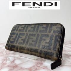 75【極美品】FENDI ラウンドファスナー　長財布 75【極美品】FENDI ラウンドファスナー 長財布 - メルカリ