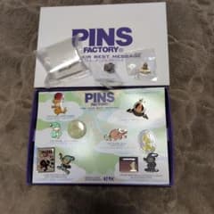 PINS FACTORY ピンバッジ、ユニバーサル2001年ピンバッジのサムネイル