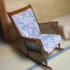 karimoku カリモク ロッキングチェア 花柄 昭和レトロ アンティーク karimoku カリモク ロッキングチェア 花柄 昭和レトロ アンティーク