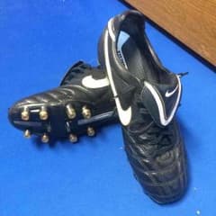 サッカースパイク ティエンポのサムネイル
