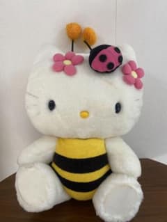 ハローキティ　ハチのサムネイル