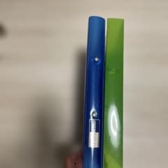 A4 2リングファイル　緑、青　２冊セットのサムネイル