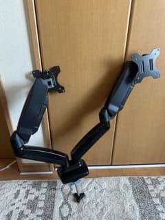 モニターアーム　デュアルディスプレイのサムネイル