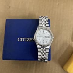 Citizen 腕時計 クォーツのサムネイル