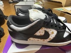 Supreme × Nike SB Dunk Lowのサムネイル
