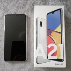 Samsung Galaxy A21 本体 ホワイト　SIMフリーのサムネイル