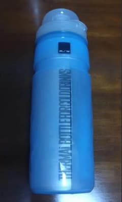 軽量プラスチック製サーモボトル500ml