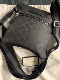 GUCCI グッチ ショルダーバッグのサムネイル