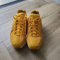 【ヨッシー様専用】NIKEエアマックス95のサムネイル