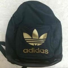 adidas リュック（ゴールド）のサムネイル