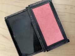 アディクション　チークのサムネイル