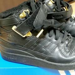 adidas スニーカー 値下げのサムネイル