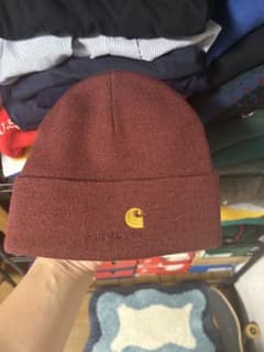 Carhartt ニット帽 ビーニー ワインレッドのサムネイル