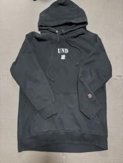 UNDEFEATED パーカー ブラック LARGEのサムネイル