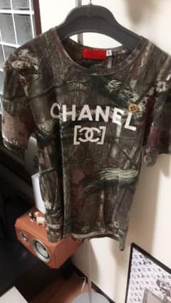 CHANELカスタムTシャツのサムネイル