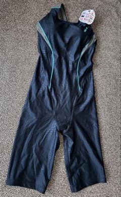 arena Women's Swimsuit, Size L
