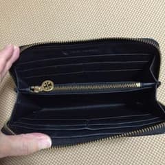 ake☆ronさん専用☆トリーバーチ・長財布のサムネイル