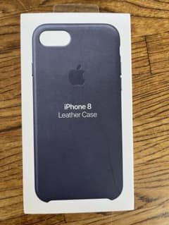 iPhone 8 SE2 純正レザーケース ネイビーのサムネイル
