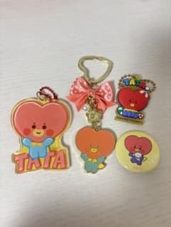 BT21 TATA キーホルダー 4点セットのサムネイル