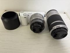 SONY NEX-5T ミラーレス一眼カメラ（2本のレンズ付き）のサムネイル